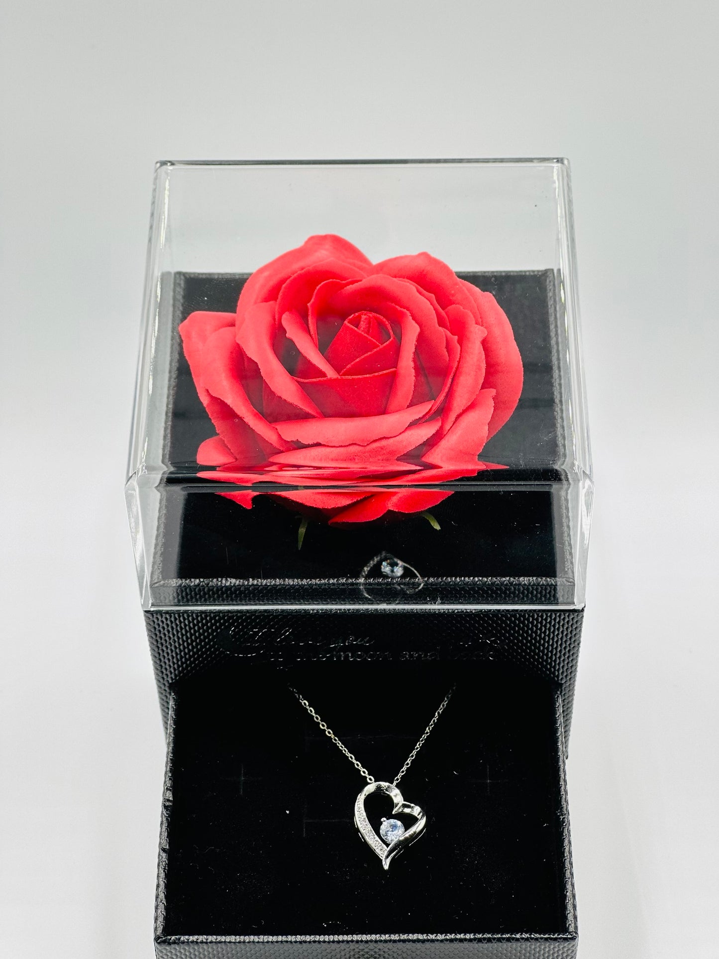 Coffret Rose Eternelle avec Bijoux